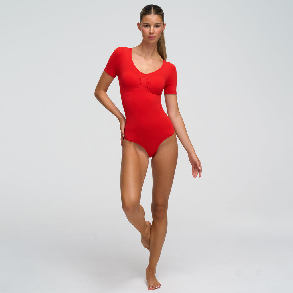 T-Shirt Bodysuit Sculpting Shapewear mit Slip
